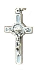 Prívesok: benediktínsky krížik, kovový - biely
