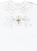 Krstová košieľka: krížik a biele holubice