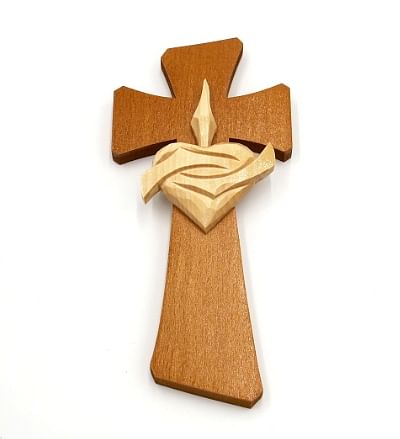 Kríž: drevorezba so srdcom - dub, 22 cm